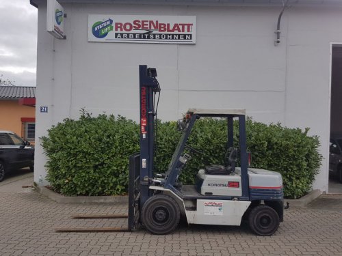 Komatsu 25T 