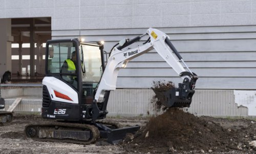 Kompaktbagger Bobcat e26